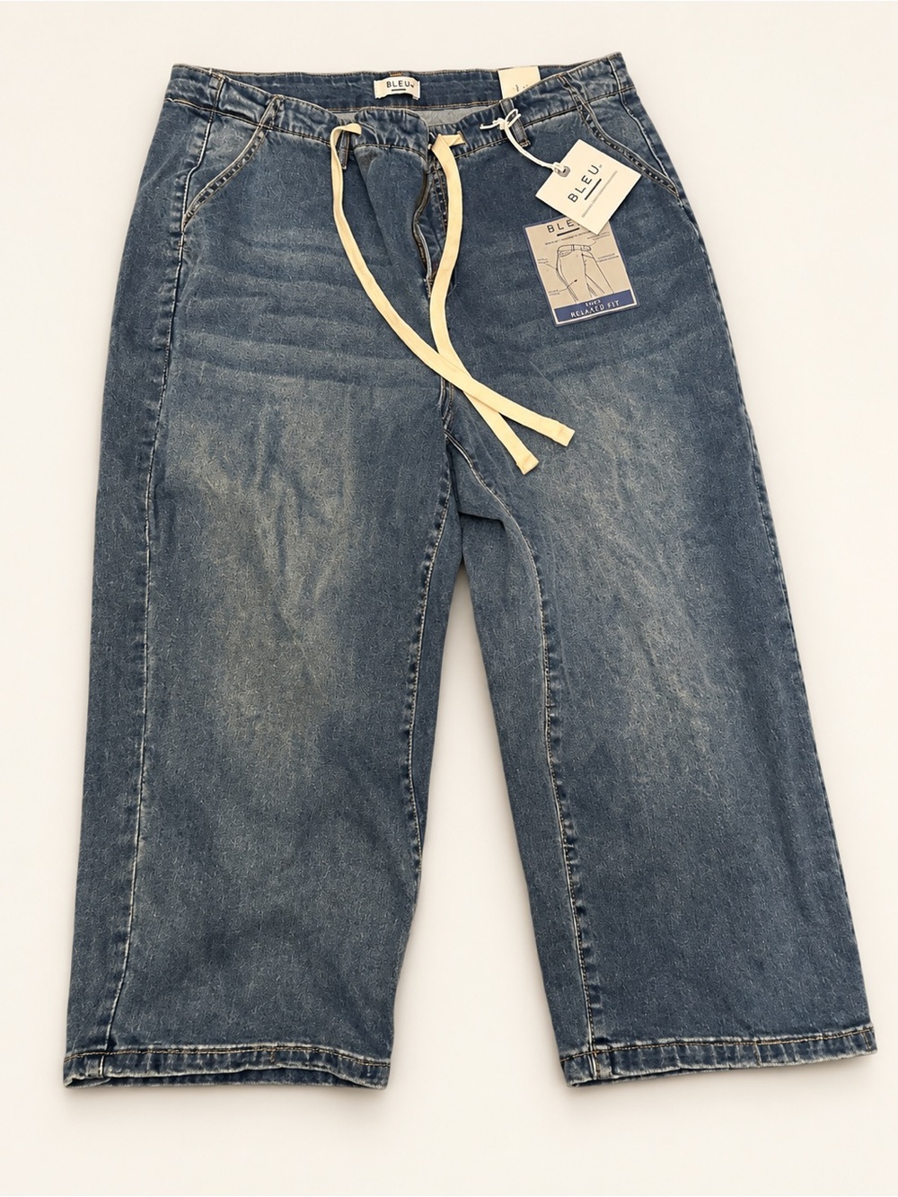 High-Rise Straight Leg Women's Capris in Washed Blue-18W